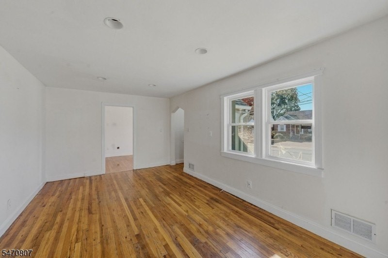 28 Carrelton Dr - Photo 3 of 24