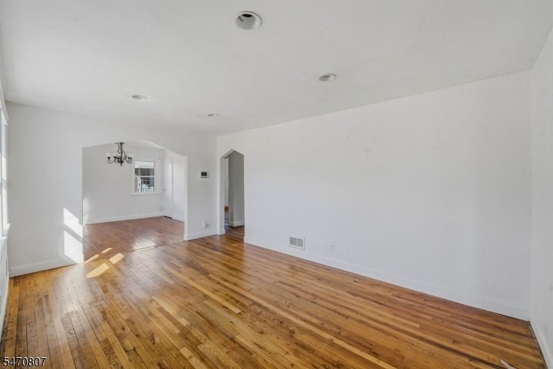 28 Carrelton Dr - Photo 4 of 24