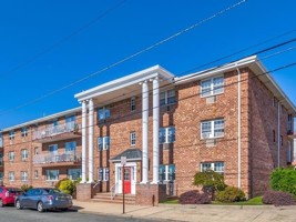 featured image of 55 W 1st St #A7