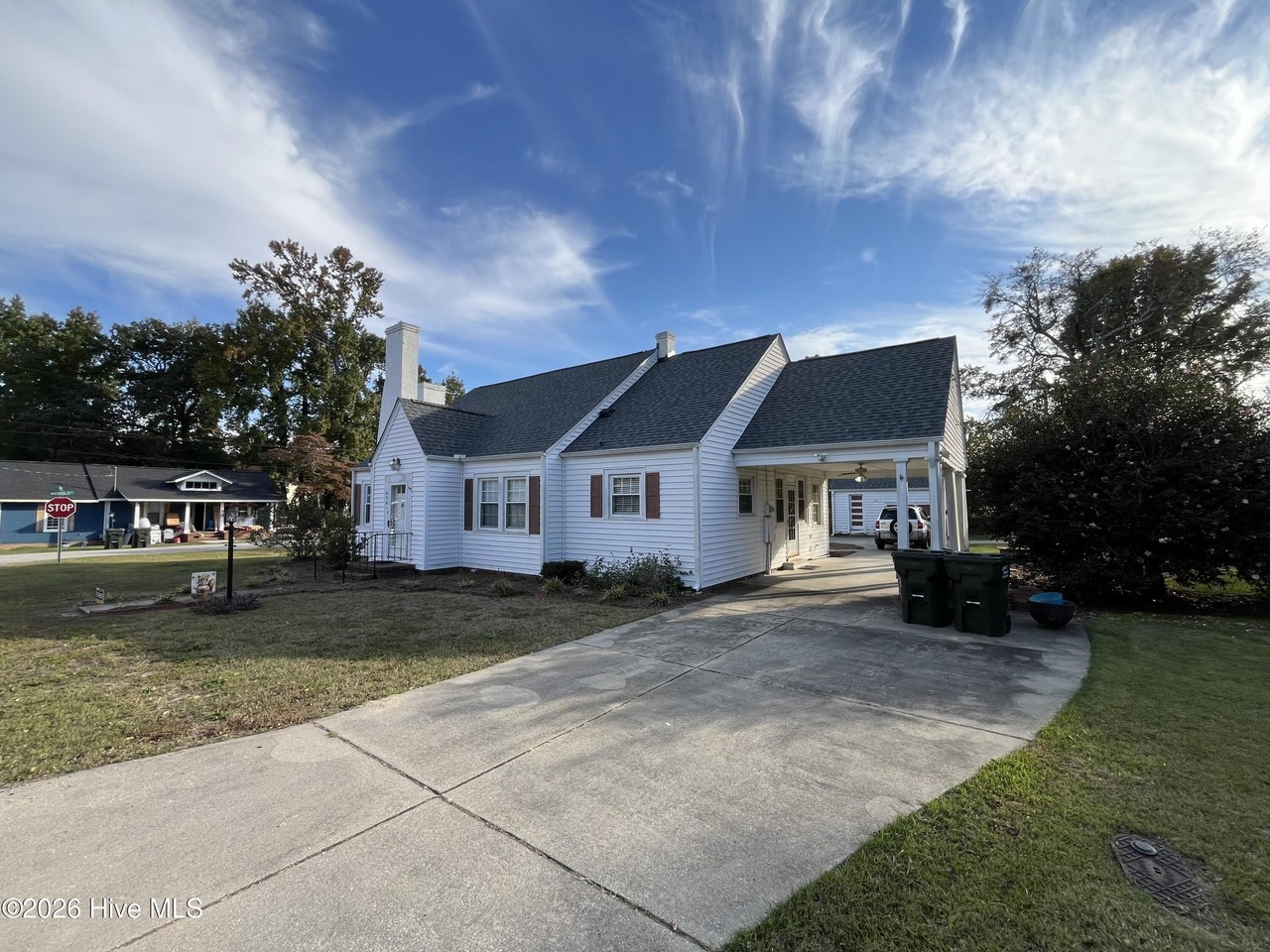 6301 Pine St - Photo 2 of 6