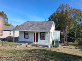 featured image of 320 E Bell St