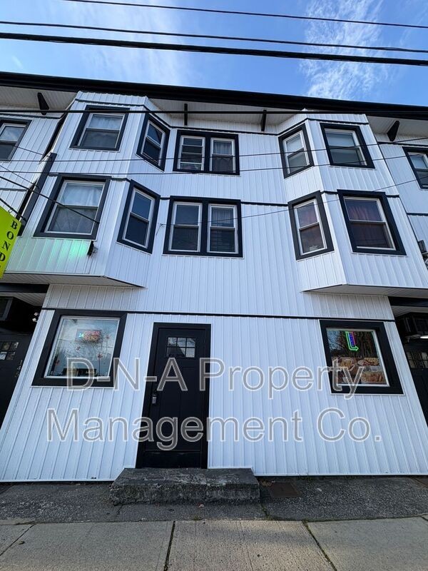 147 N 9th St #2