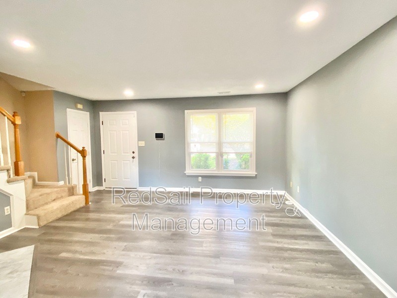 203 Alder Wood Dr - Photo 4 of 19