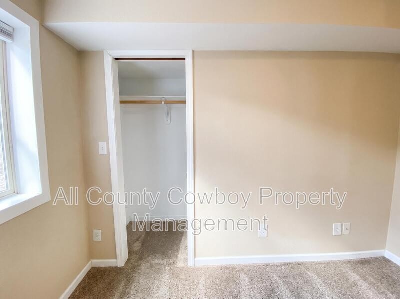 260 N 7th St #2 - Photo 4 of 13