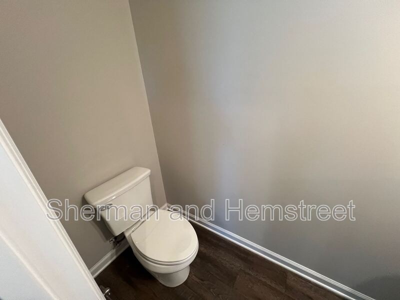 646 Dobhill Ln #646 - Photo 5 of 16