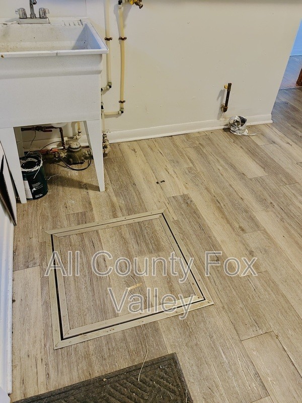 17121 California Ave - Photo 6 of 11