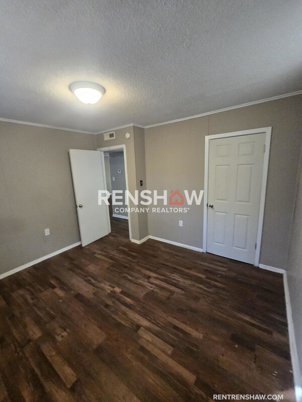 3 Oakridge Dr #B - Photo 7 of 11