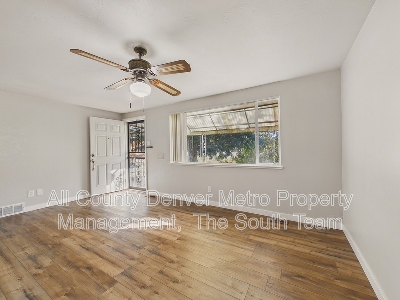 1435 S Ogden St - Photo 2 of 29