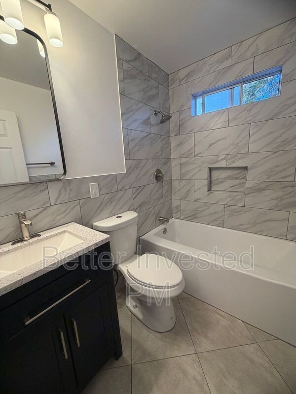 101 Canyon Dr - Photo 5 of 32