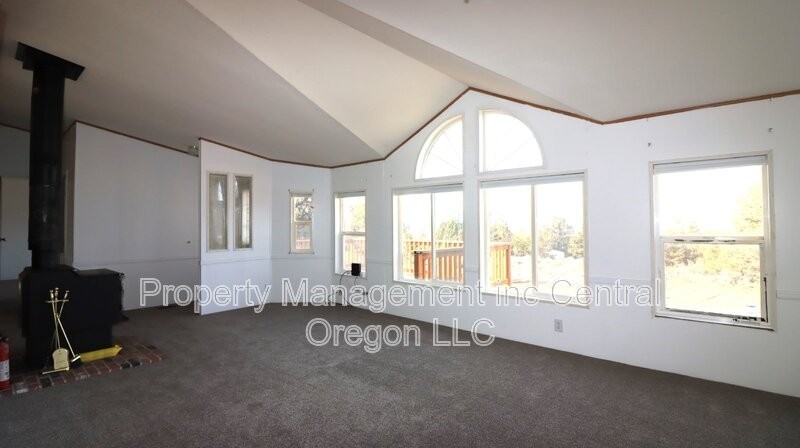 65709 93rd St - Photo 5 of 36