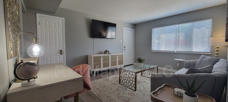 3401 Droste Rd - Photo 2 of 10