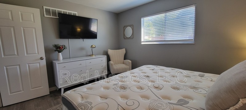 3401 Droste Rd - Photo 6 of 10