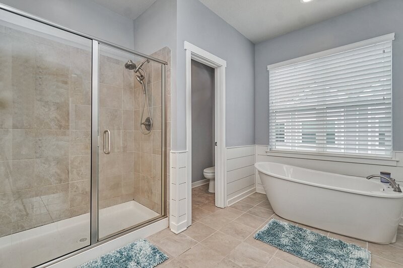 409 Charleston St - Photo 4 of 33