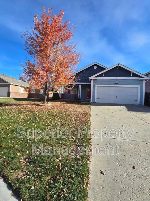 1723 Meadow Dr - Photo 2 of 41