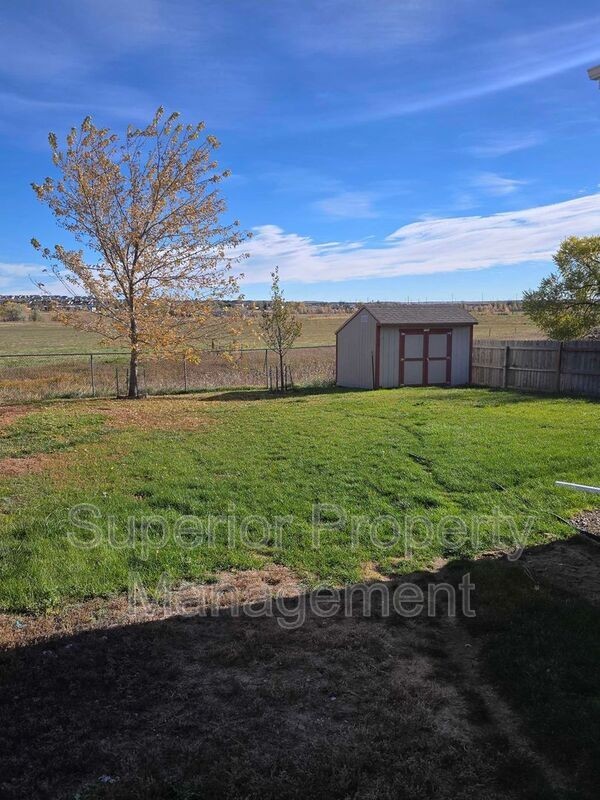 1723 Meadow Dr - Photo 4 of 41