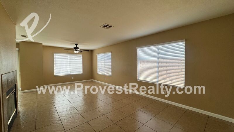 11703 Lupin Rd - Photo 5 of 27