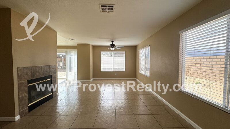 11703 Lupin Rd - Photo 6 of 27