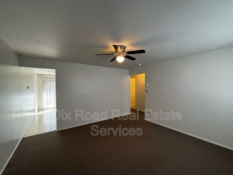 5400 Lofino Ct #5404 - Photo 5 of 25