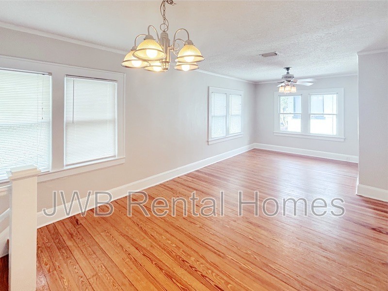 2516 College St - Photo 6 of 28