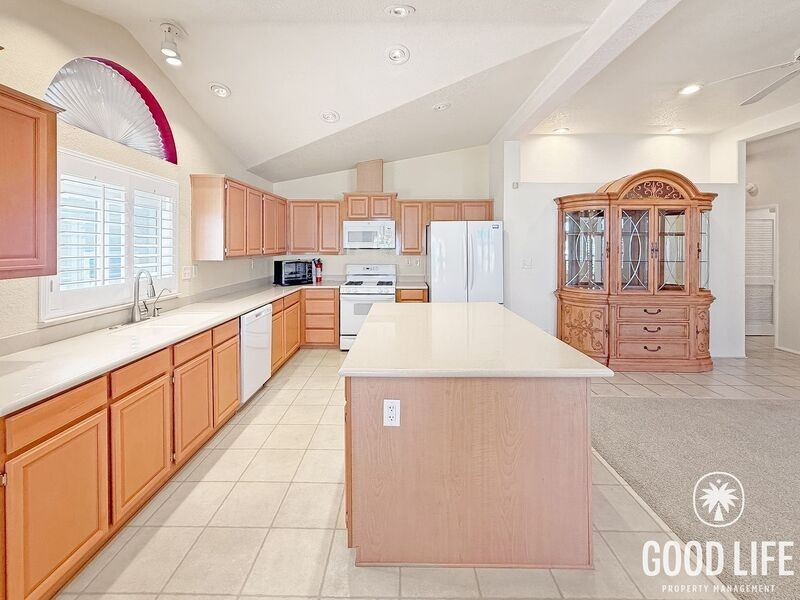 4202 Lahaina Dr - Photo 4 of 26
