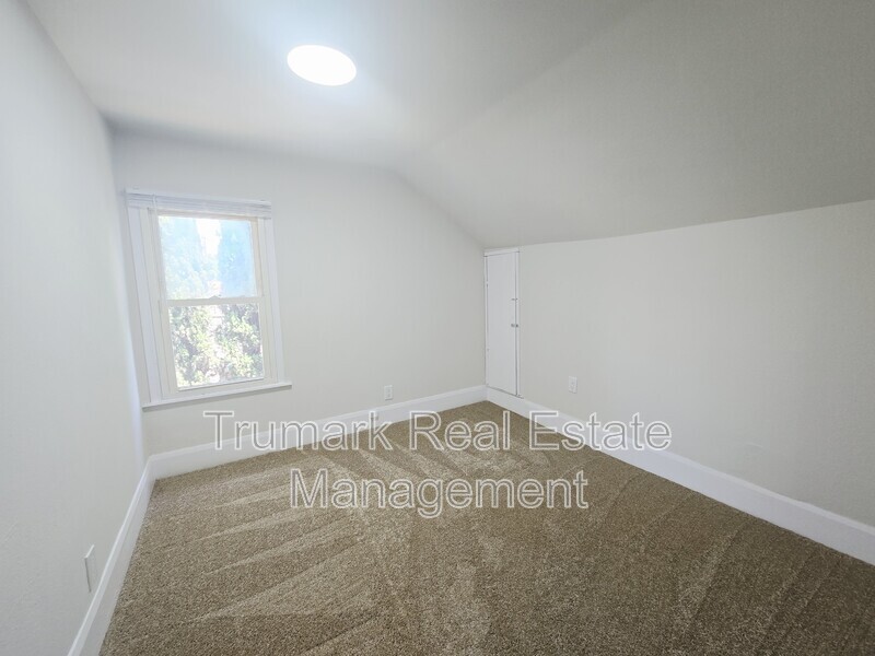 W Garfield Ave - Photo 6 of 12