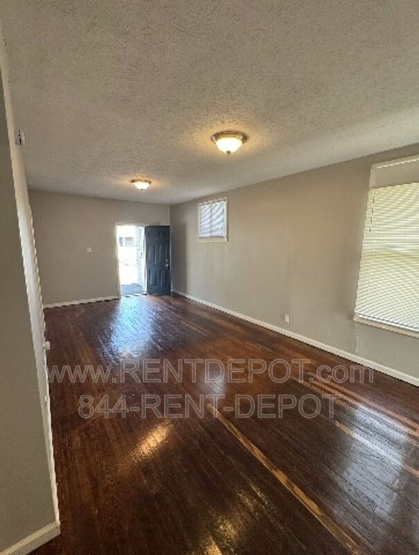629 E Florida St - Photo 3 of 15