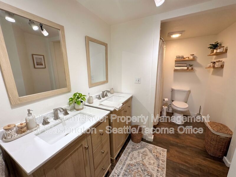 15301 Portland Ave Sw #A - Photo 7 of 12