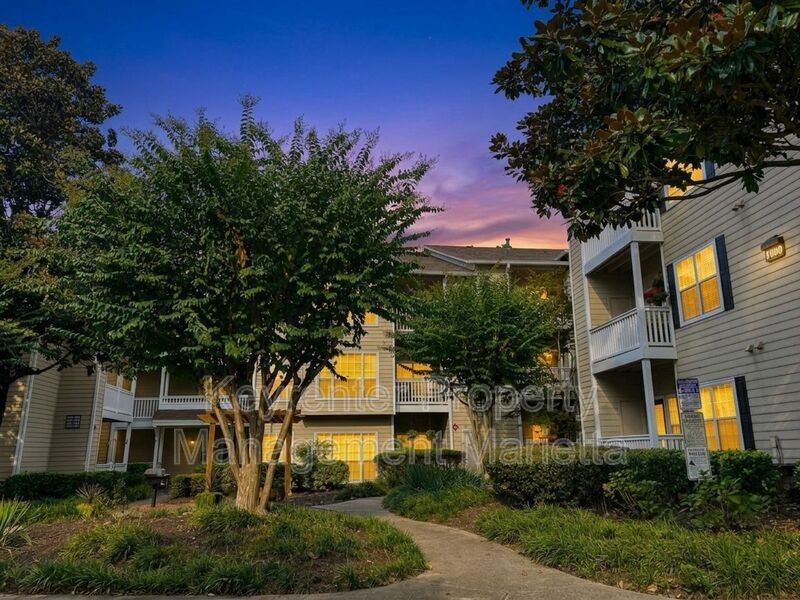 1250 Parkwood Cir Se #1115