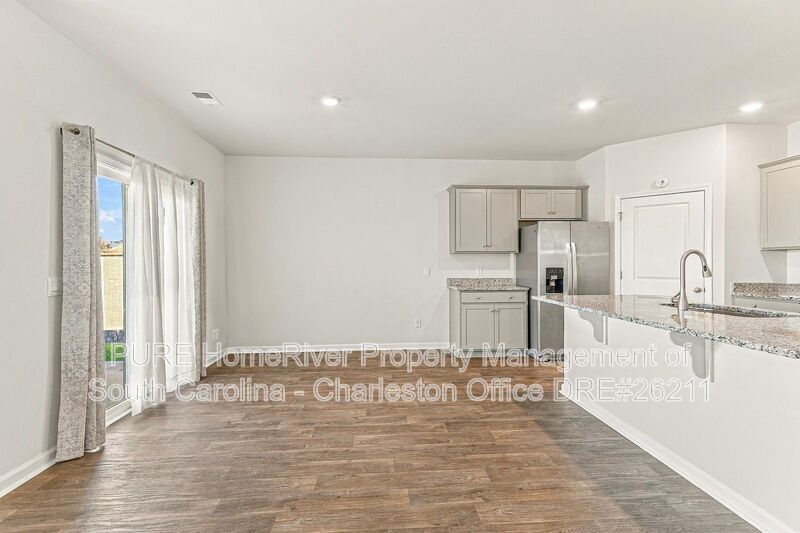 140 Ivory Shadow Rd - Photo 2 of 21