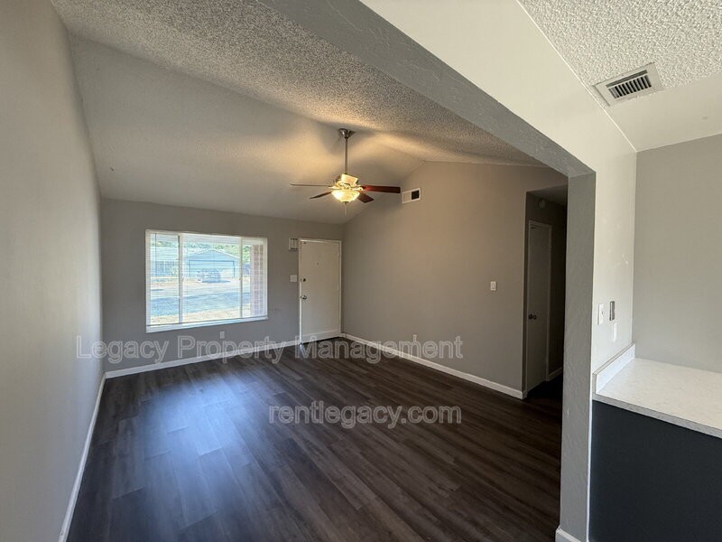 8826 Grayling Way - Photo 6 of 23