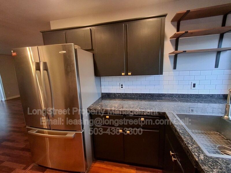 15820 Ne Beech St - Photo 4 of 30