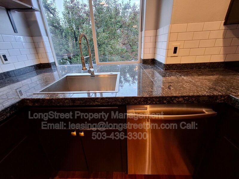 15820 Ne Beech St - Photo 5 of 30