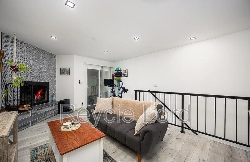 4380 Temecula St #4 - Photo 4 of 12