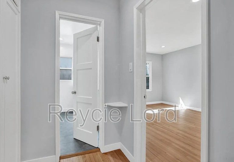 300 S Doheny Dr #300A - Photo 5 of 10