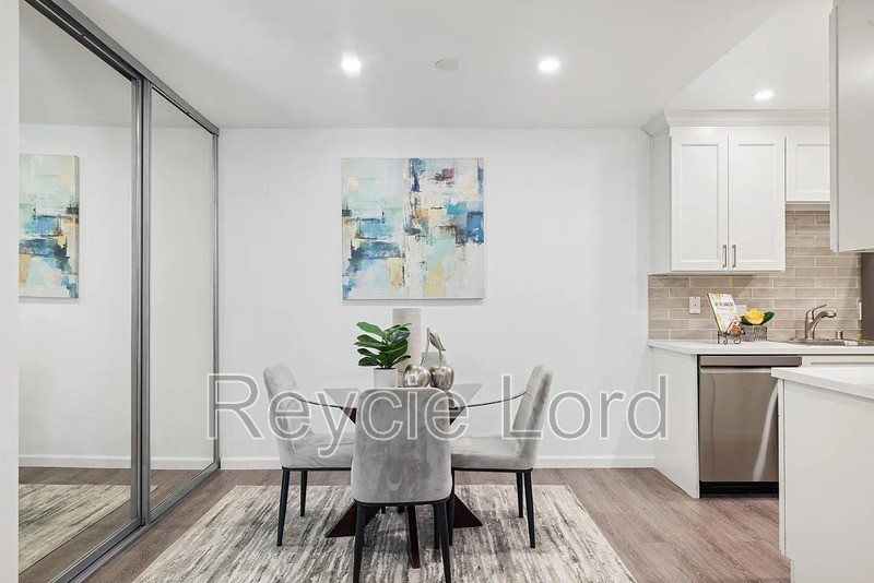 410 Boardwalk Ave #19 - Photo 5 of 12