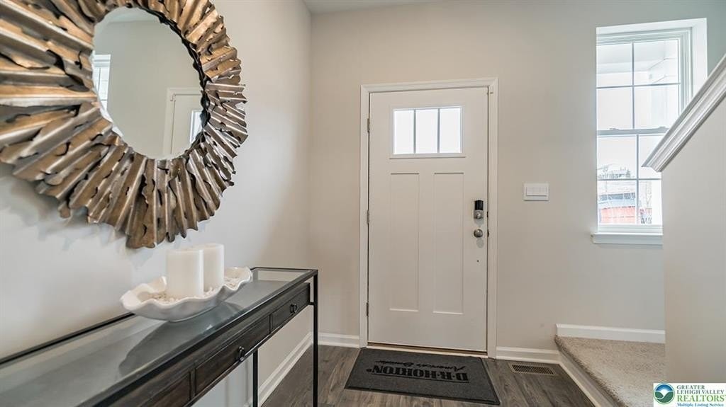 1013 Turnstone Dr - Photo 2 of 29