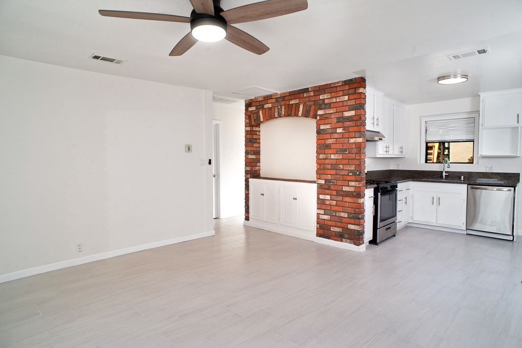 13271 Herron St - Photo 4 of 18