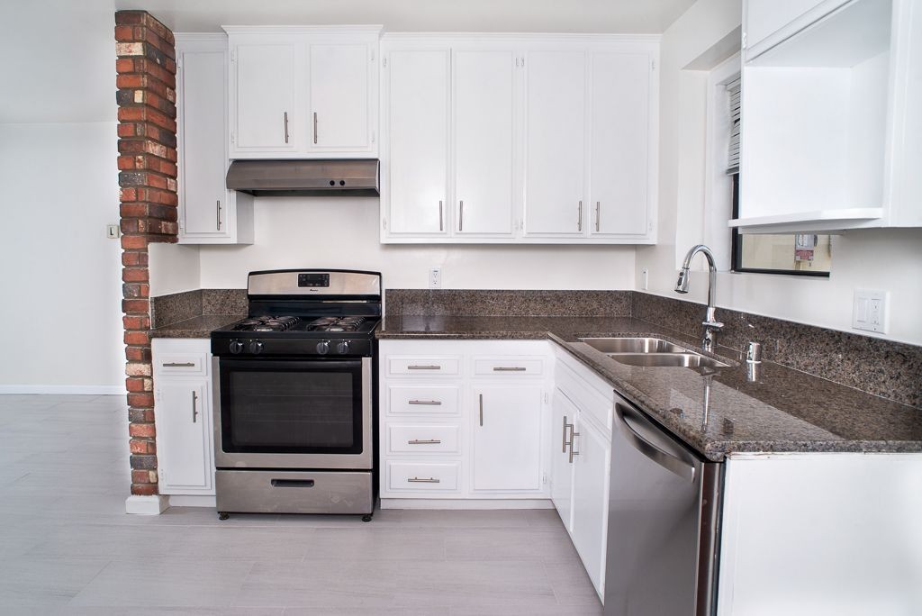 13271 Herron St - Photo 5 of 18
