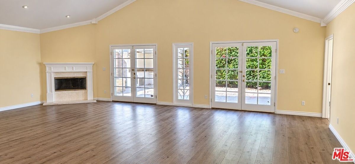 4849 Lindley Ave - Photo 6 of 20