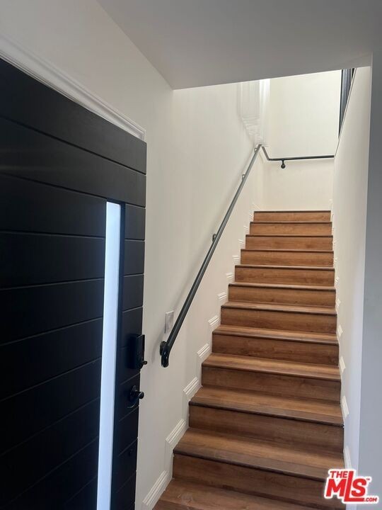 2232 S Spaulding Ave ##2 - Photo 6 of 9