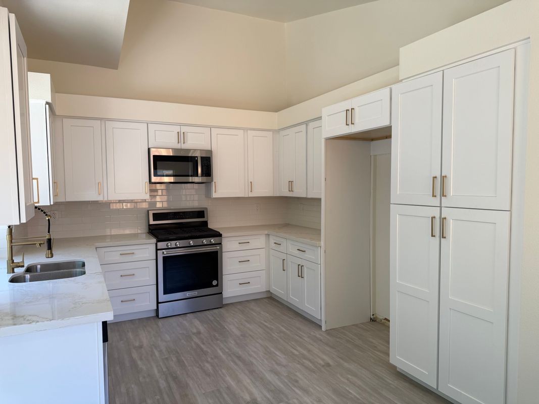 1422 Deborah Pl - Photo 6 of 19