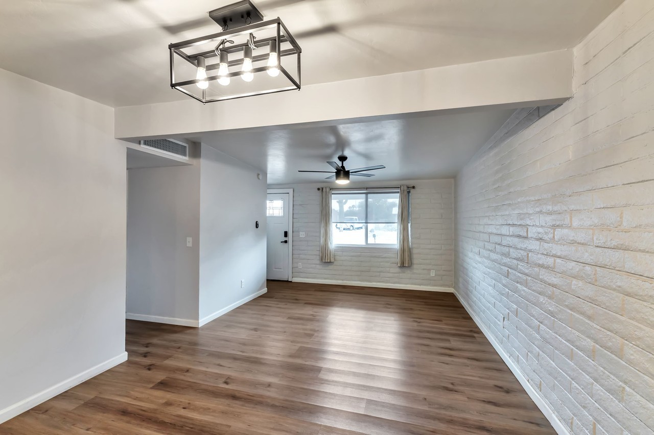 2812 W Via Del Santo - Photo 5 of 17