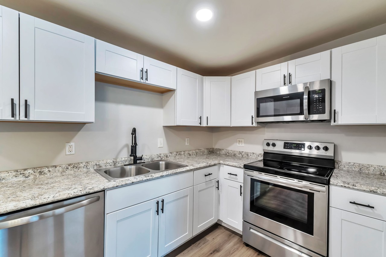 2812 W Via Del Santo - Photo 7 of 17