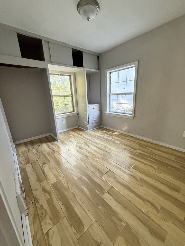 511 Coppinger Dr - Photo 5 of 6