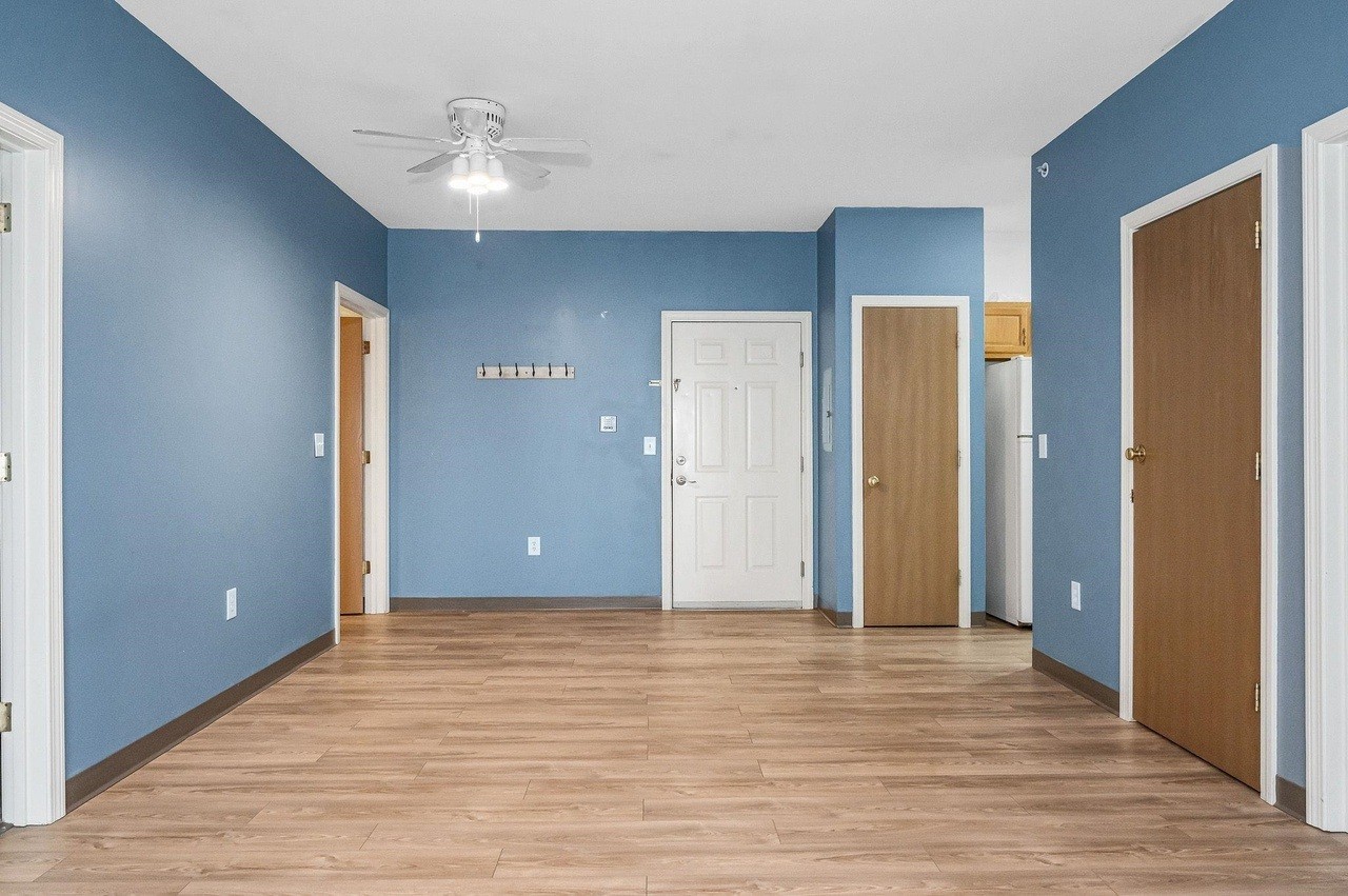 18 Harbor Ave - Photo 4 of 21