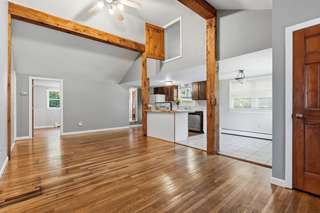 219 W High St - Photo 3 of 20