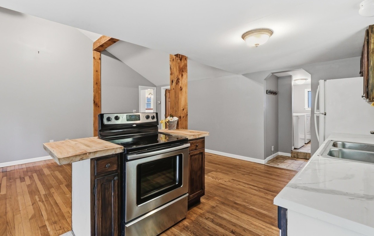 219 W High St - Photo 6 of 20