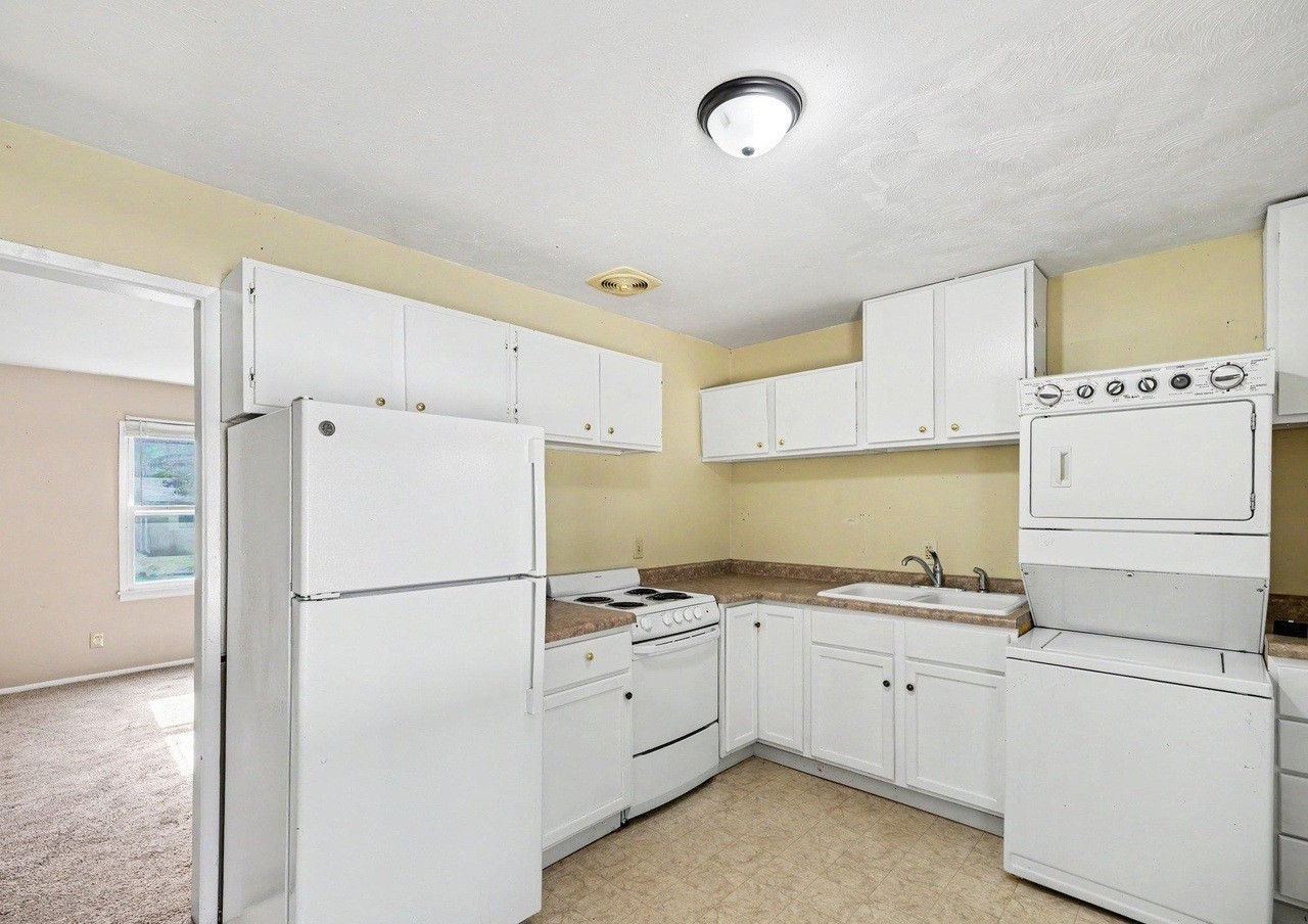 7220 S 71st Ave - Photo 5 of 15