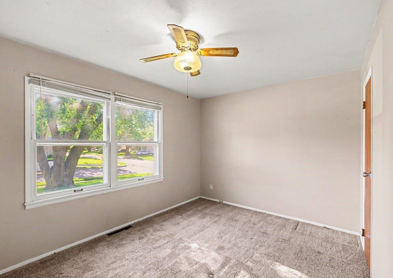7220 S 71st Ave - Photo 7 of 15
