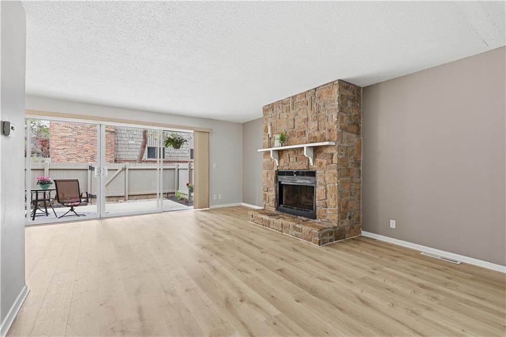 8730 Metcalf Ave - Photo 5 of 23